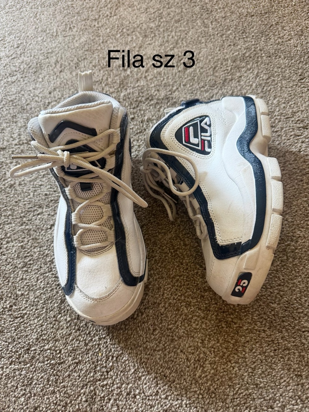 Fila Youth White & Navy Athletic Sneakers Sz 3